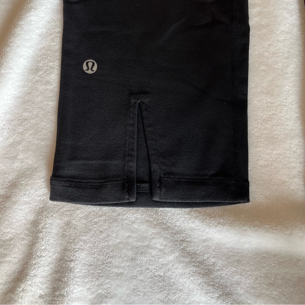 Lululemon Black Crop Leggings - Picture 5 of 6